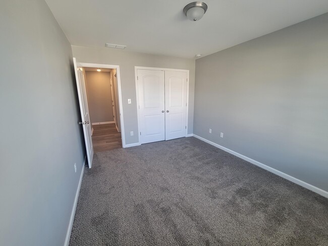 Building Photo - 132 Landry Ln