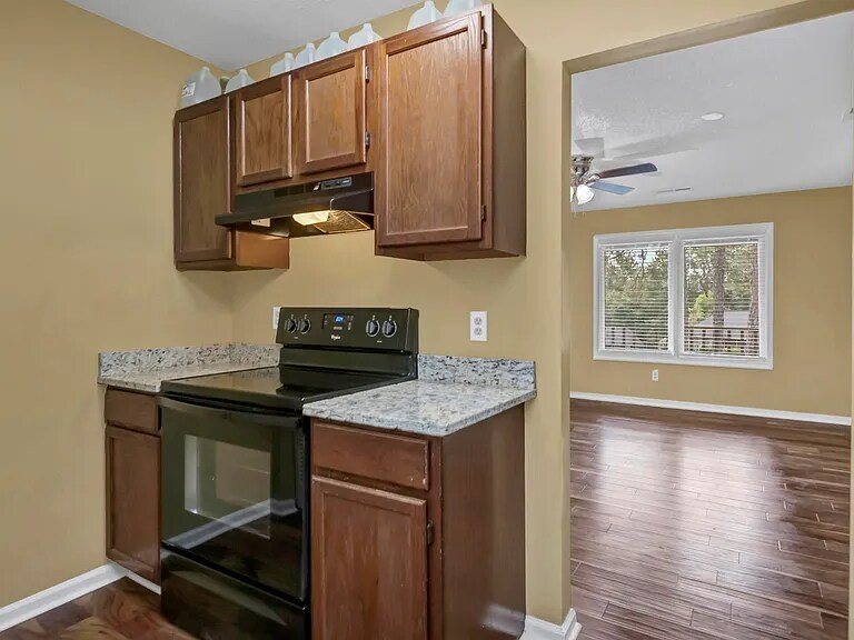 Building Photo - 107 Westpointe Ct