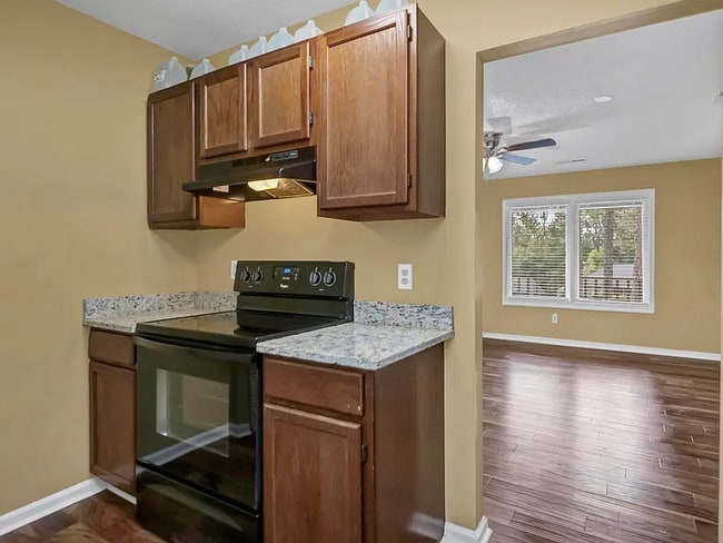 Building Photo - 107 Westpointe Ct