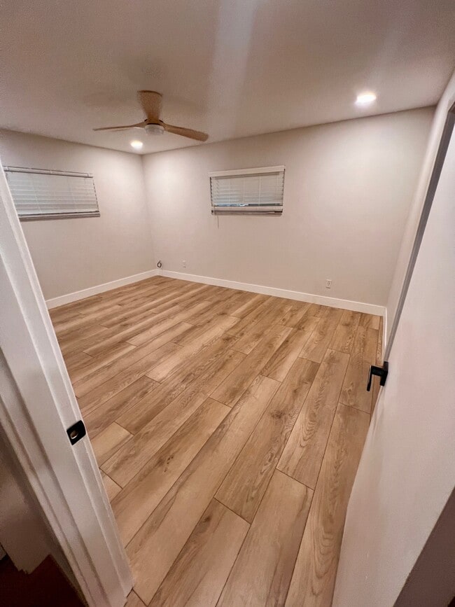 Building Photo - 1423 Appleton Ave