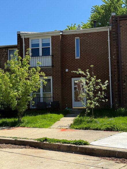 Building Photo - 238 Stevenson Sq