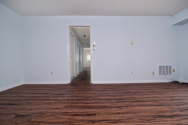 Building Photo - 56 Par Haven Dr