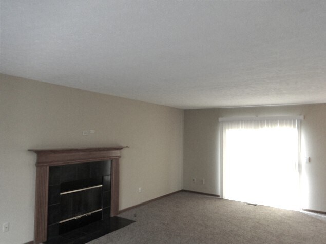 Building Photo - 3300 Darby Glen Blvd
