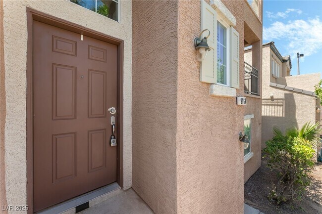 Primary Photo - 9164 Enticing Ct