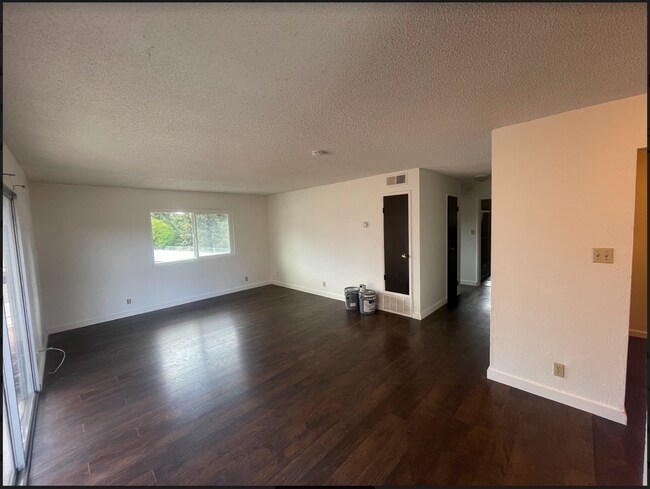 Building Photo - 2469 Colina Ct