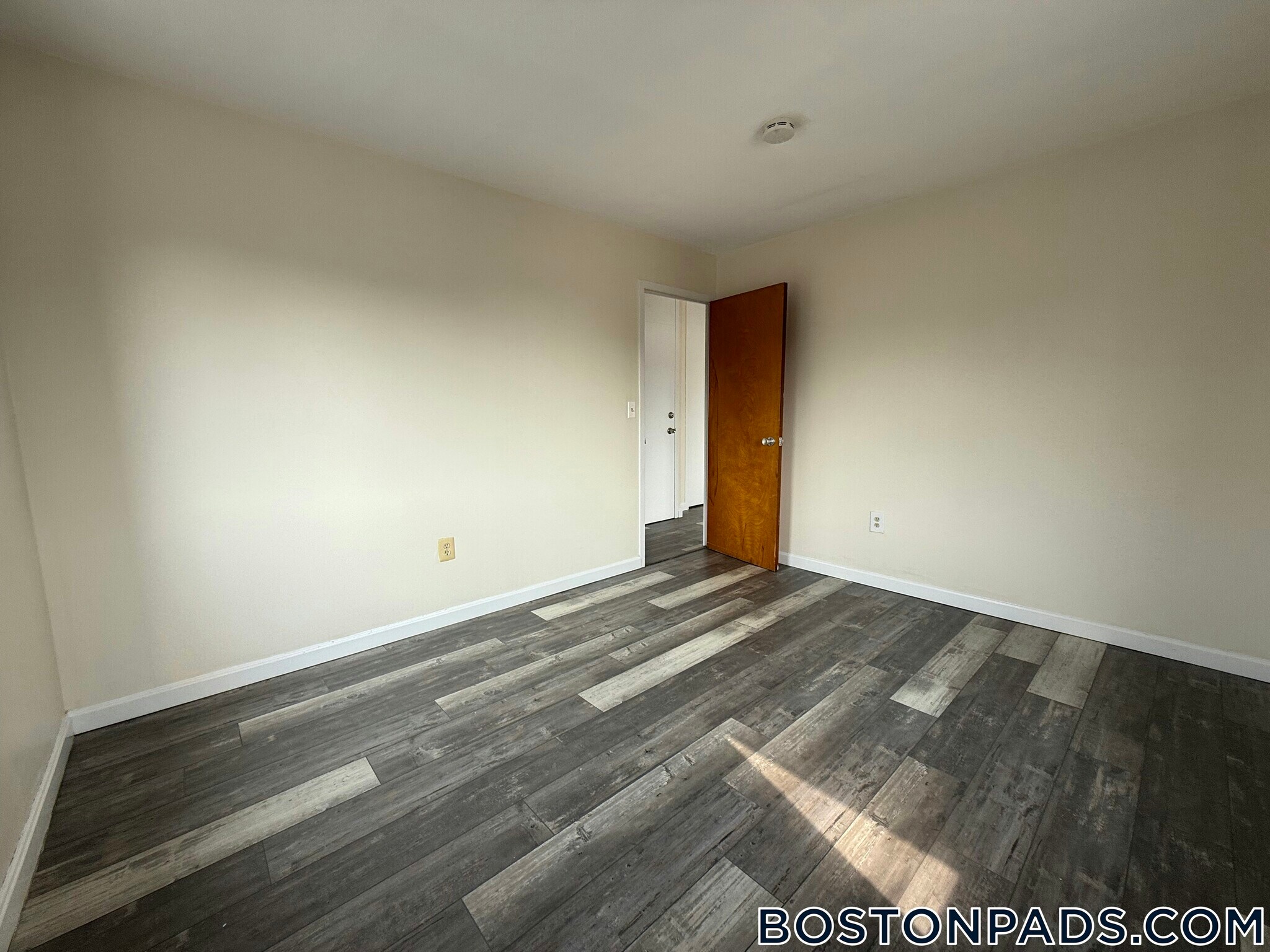 Building Photo - 125 Trapelo Rd