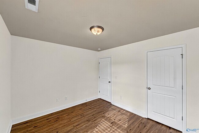 Building Photo - 130 Tybee Dr
