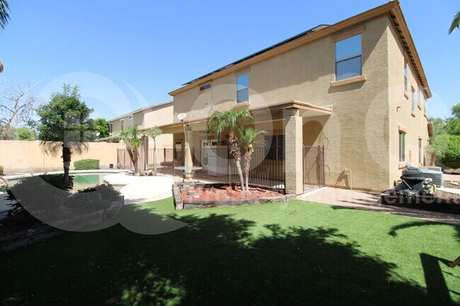 Building Photo - 14205 W Mauna Loa Ln