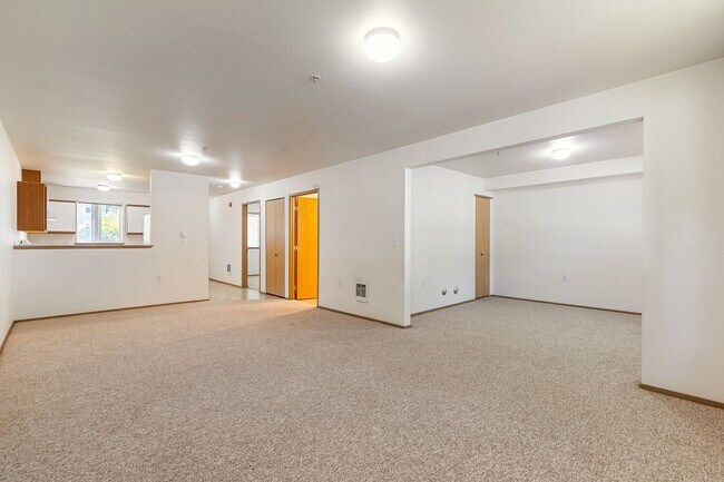 Building Photo - Sehome View Apartments – Timeless Comfort ...
