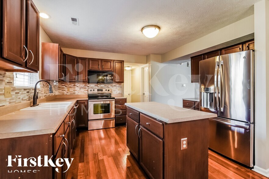 Building Photo - 1562 Winding Creek Trail