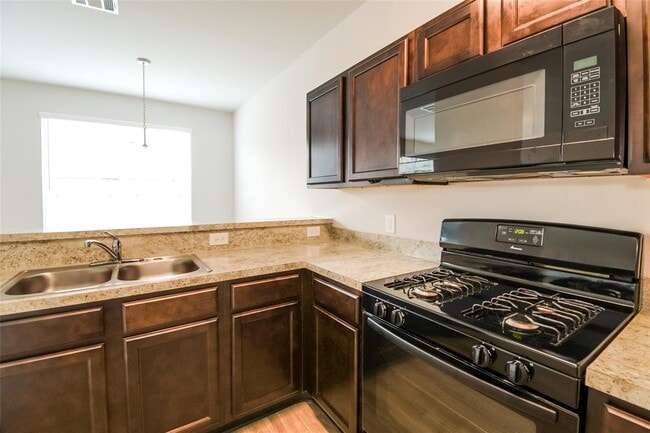 Building Photo - 3218 Atascocita Elm Dr