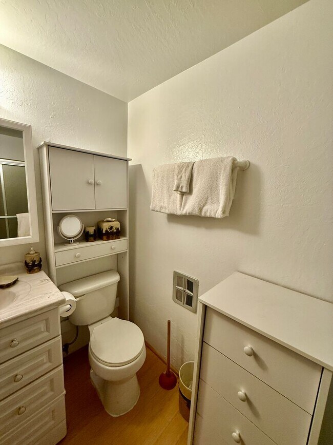 Building Photo - Fully Furnished 2BD/2BA Mountain Townhome | Cozy Pellet Stove | Parking Included