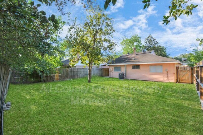 Building Photo - 19214 Cypress River Dr