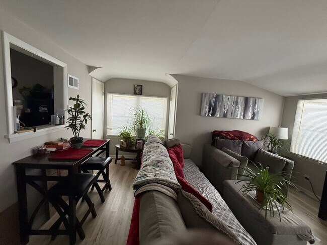 Building Photo - 2915 N 54th St