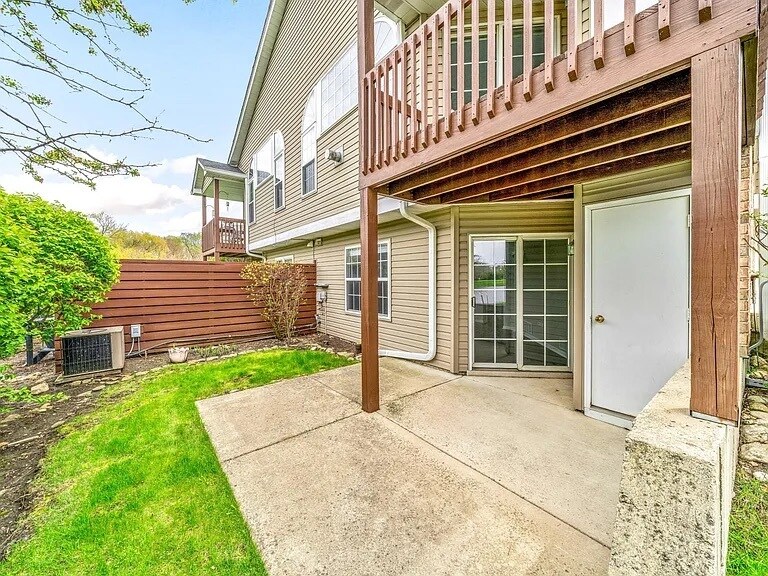 Building Photo - 13843 S Cambridge Cir