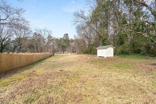 Building Photo - 1451 Belmont Ave