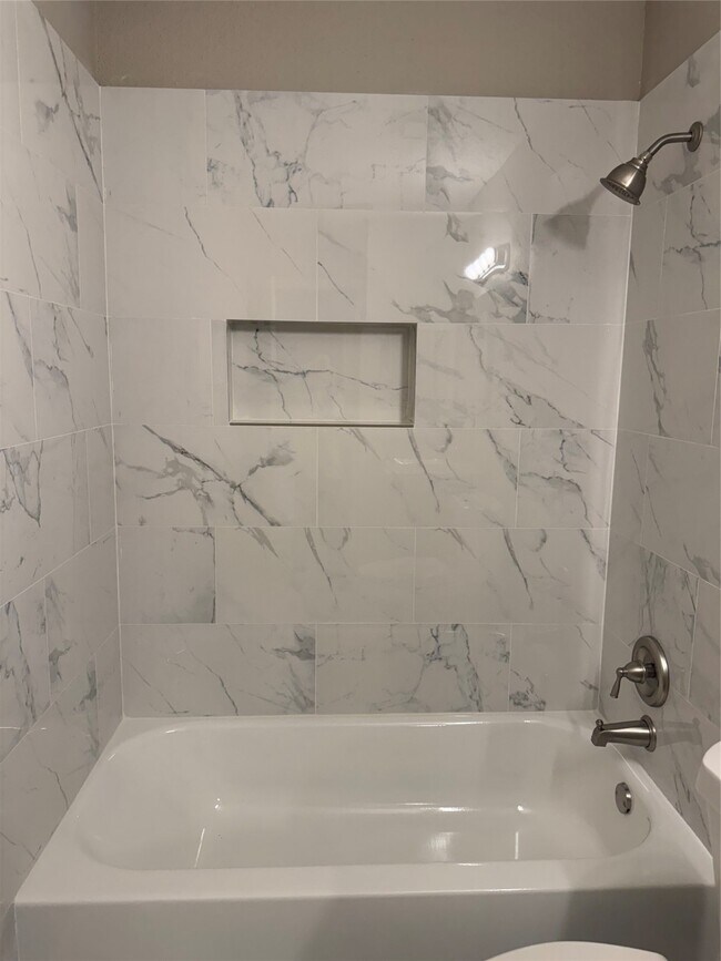 Building Photo - 3610 Bartons Ln