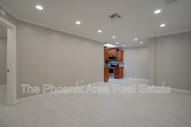 Building Photo - 99 N Cooper Rd