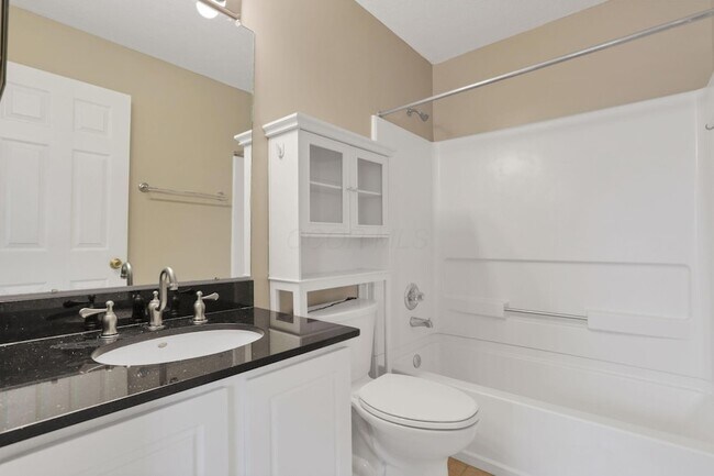 Building Photo - 243 Oxford Oak Dr