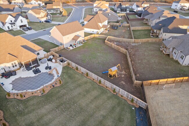 Building Photo - 331 Bluebriar Trace
