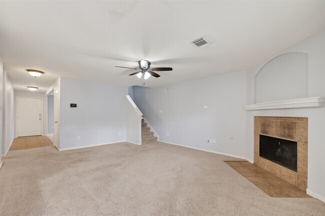 Building Photo - 31722 Royal Woods Ct