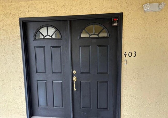 Building Photo - 190 Escambia Ln