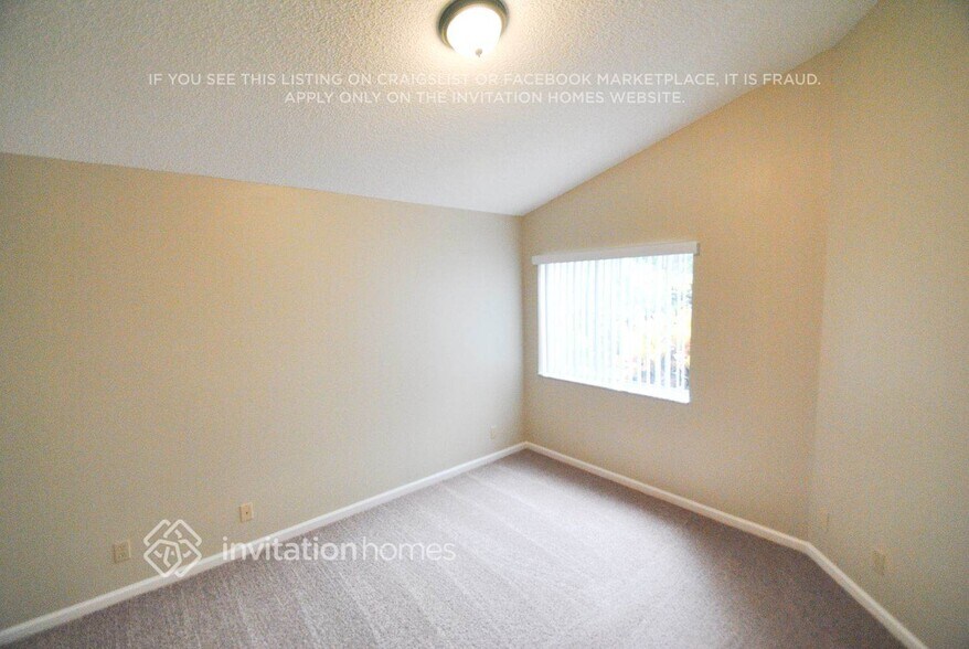 Building Photo - 670 Clearbrook Cir W
