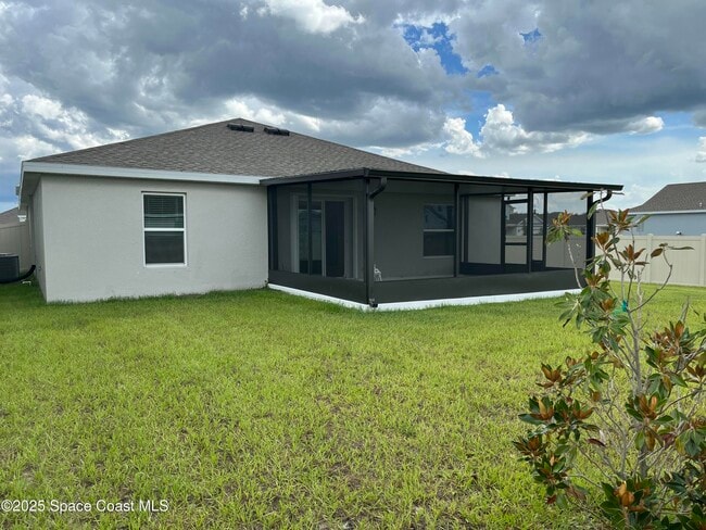 Building Photo - 4255 Pebbles Throw Dr