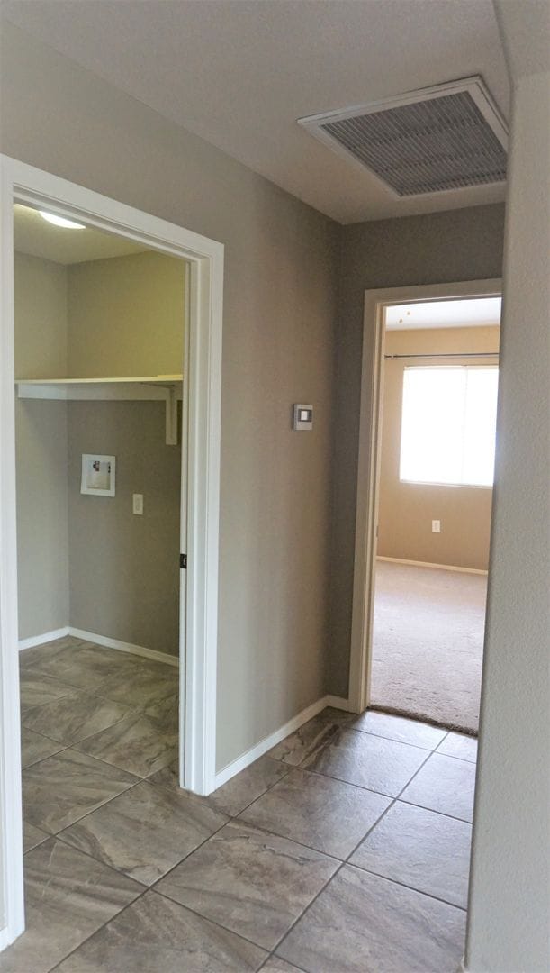 Building Photo - 3359 Zion Ct