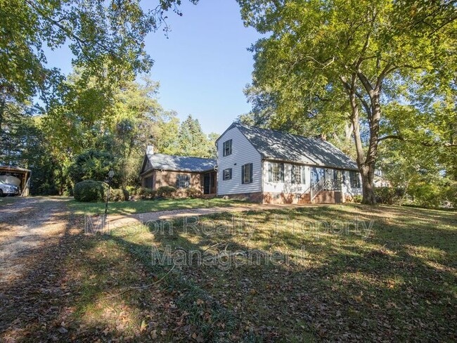 Building Photo - 7580 Rockfalls Dr