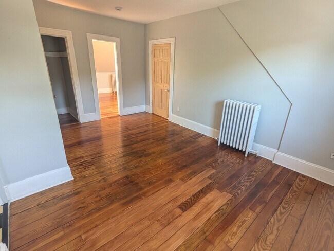 Building Photo - 135 Readville St
