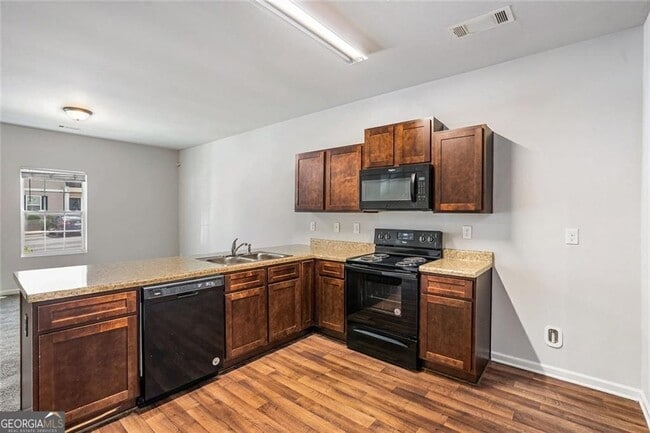 Building Photo - 4043 Avalon Rd SW