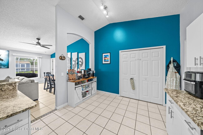 Building Photo - 831 Koln Ct NW