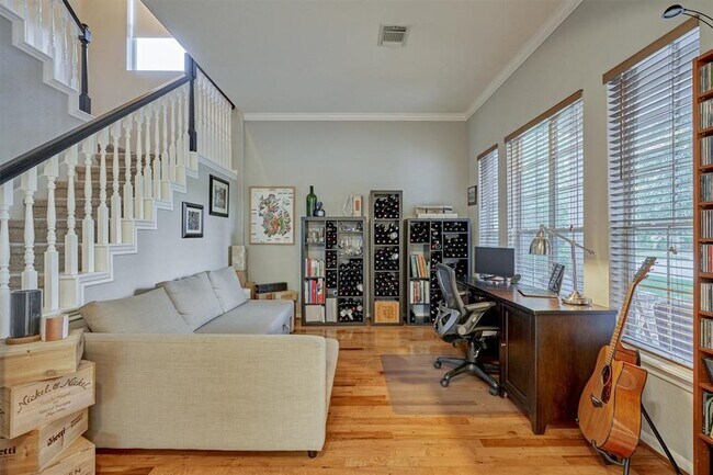 Building Photo - 131 Zephyr Bend Pl