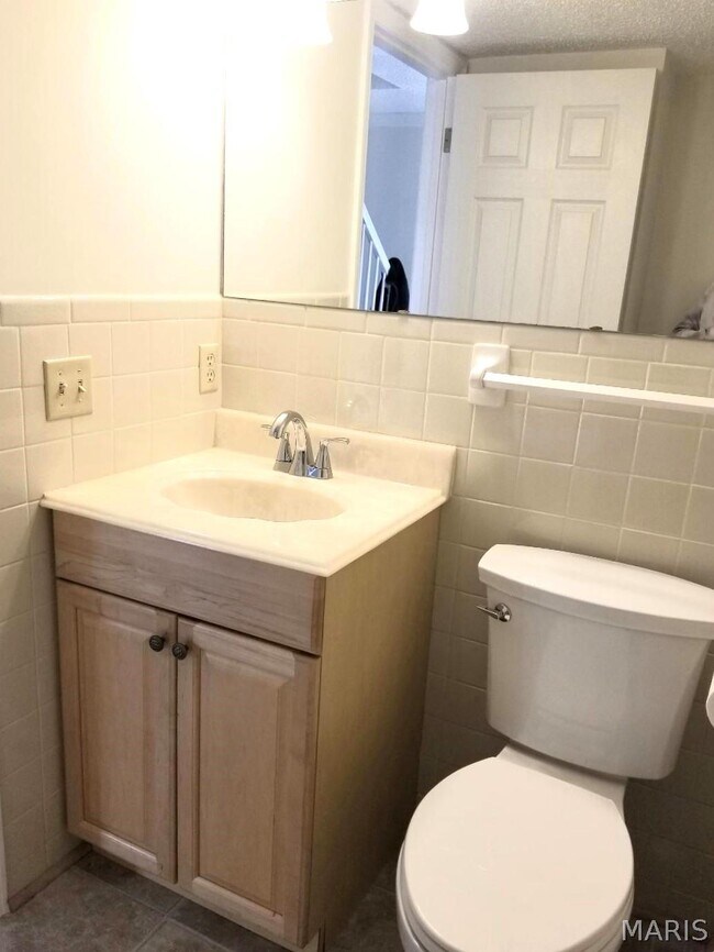 Building Photo - 77 Atwater Dr