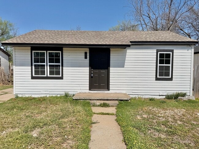 Building Photo - 2 bed 1 bath SW OKC!