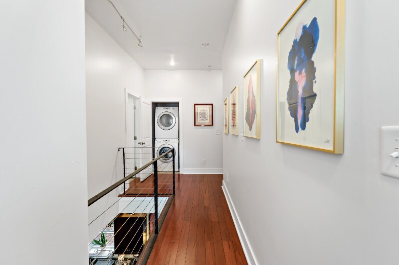 Building Photo - 254 38th St