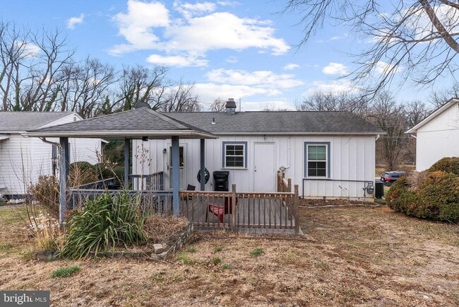 Building Photo - 516 Hollingsworth Dr