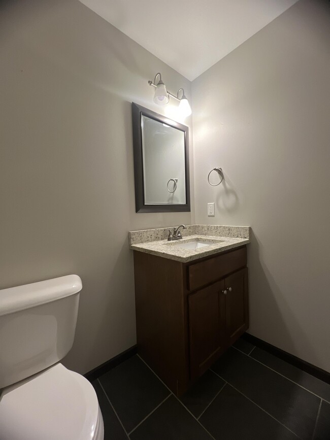 Building Photo - 6305 Saulk Trail