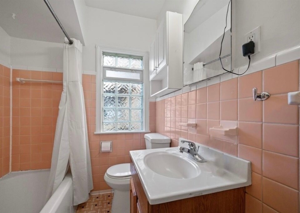 Building Photo - 18 Woodward Heights Blvd