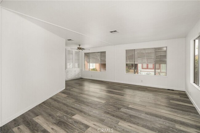 Building Photo - 16444 Bolsa Chica St