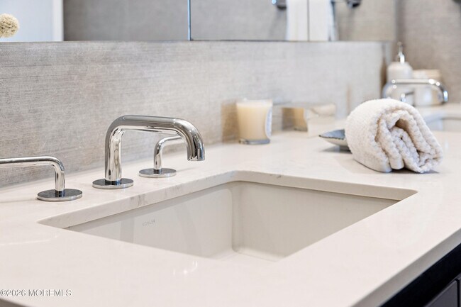 Building Photo - 20 Melrose Terrace