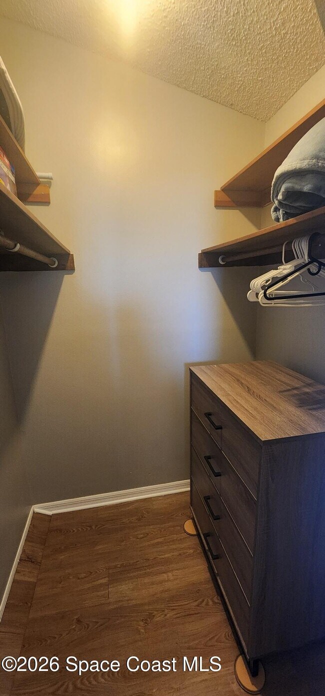 Building Photo - 8208 Presidential Ct