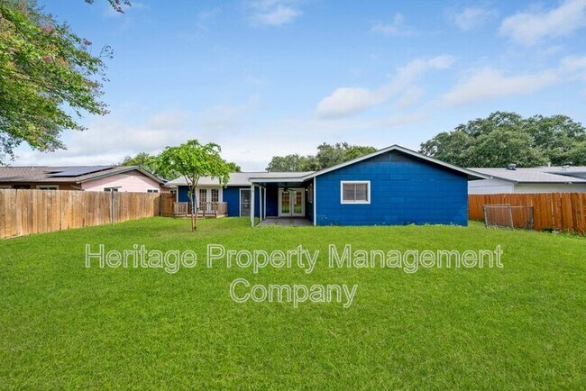 Building Photo - 7422 Stonehouse Dr