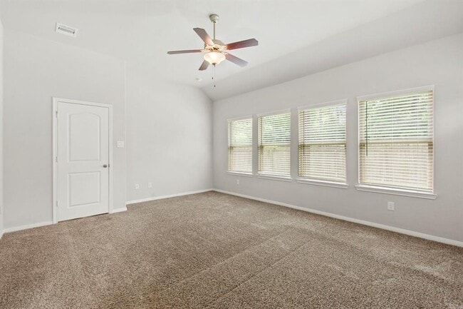 Building Photo - 30931 Roanoak Woods Dr
