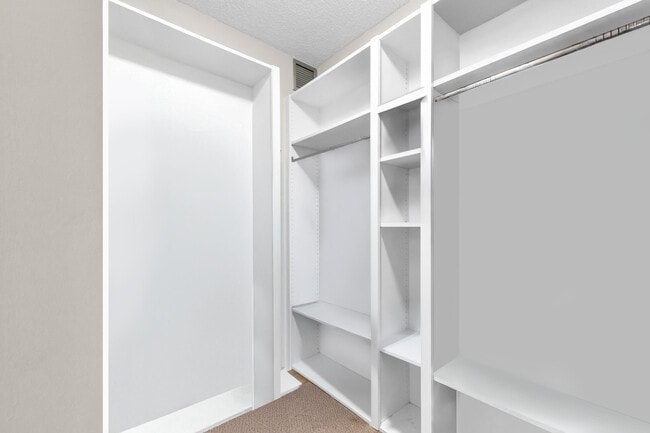 Building Photo - 1501 Marina Isle Way