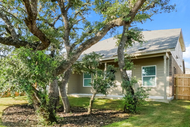 Building Photo - 15115 Nettleton Ml