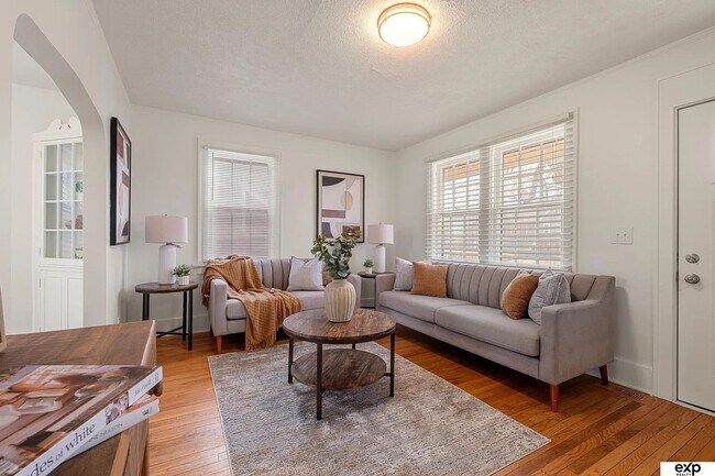 Building Photo - 2717 N 48th Ave