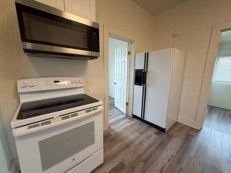 Building Photo - 2130 4th Ave