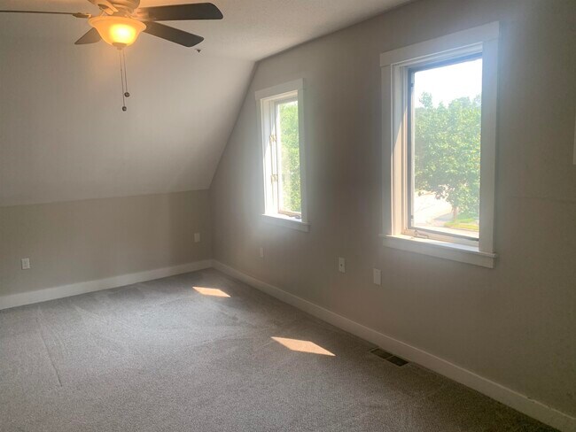 Building Photo - 14 Preble St